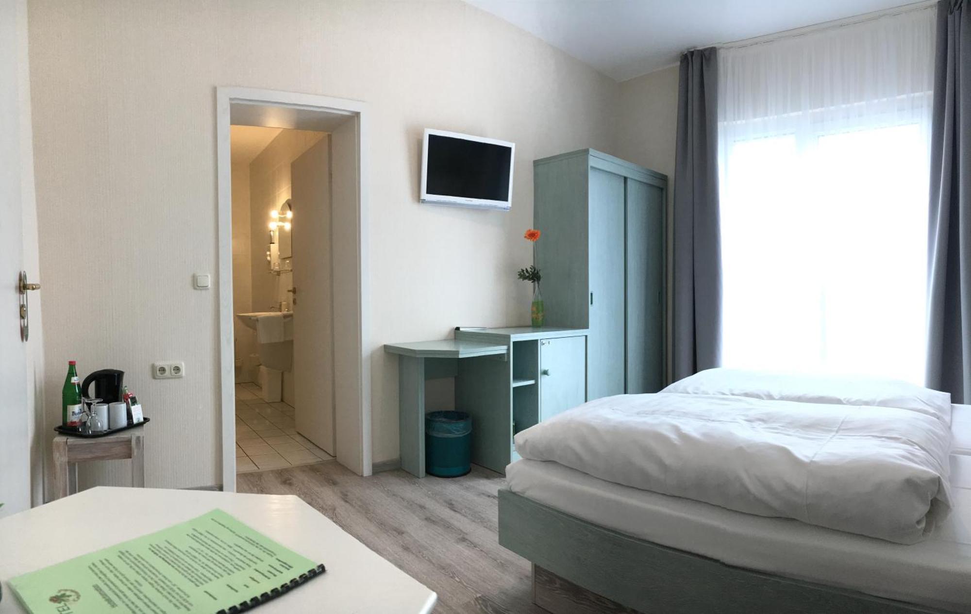 Kastanienhof Hotel Garni زينوويتز الغرفة الصورة