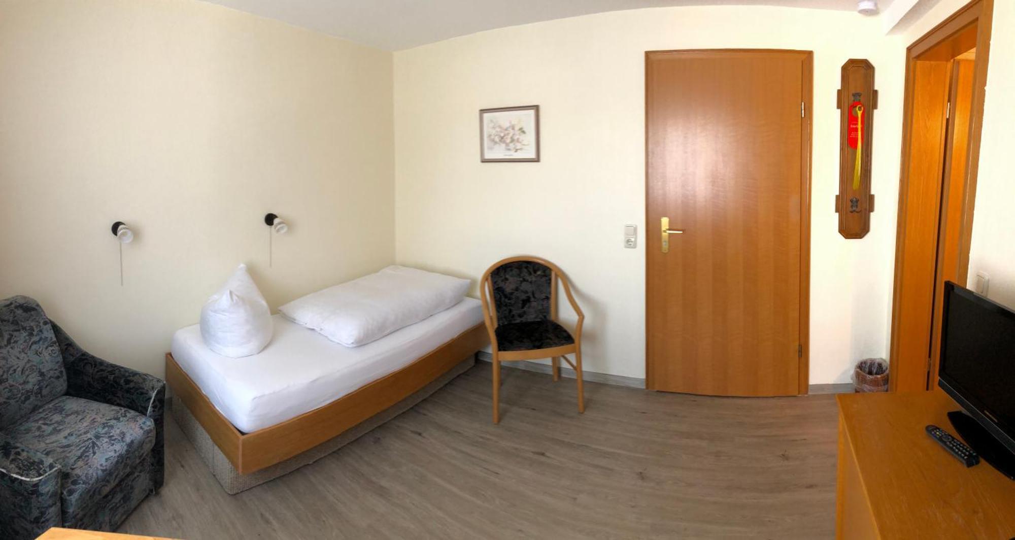 Kastanienhof Hotel Garni زينوويتز الغرفة الصورة
