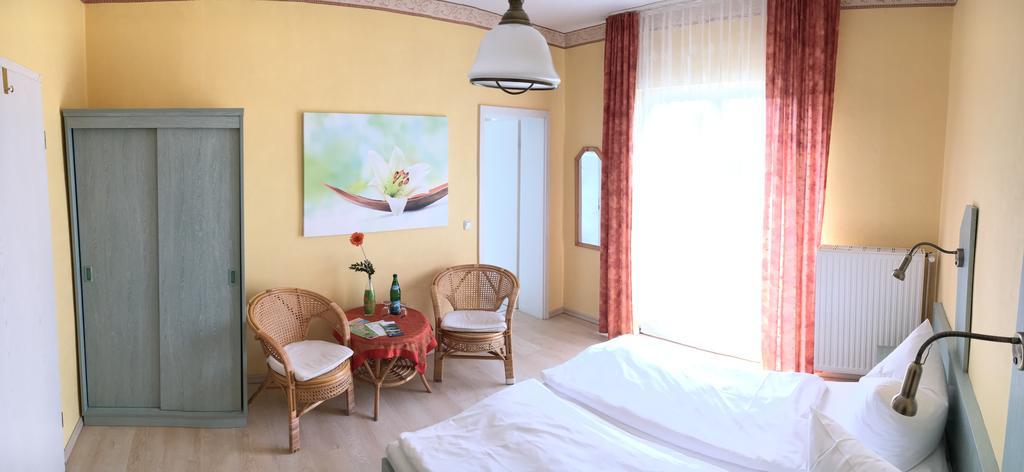 Kastanienhof Hotel Garni زينوويتز المظهر الخارجي الصورة