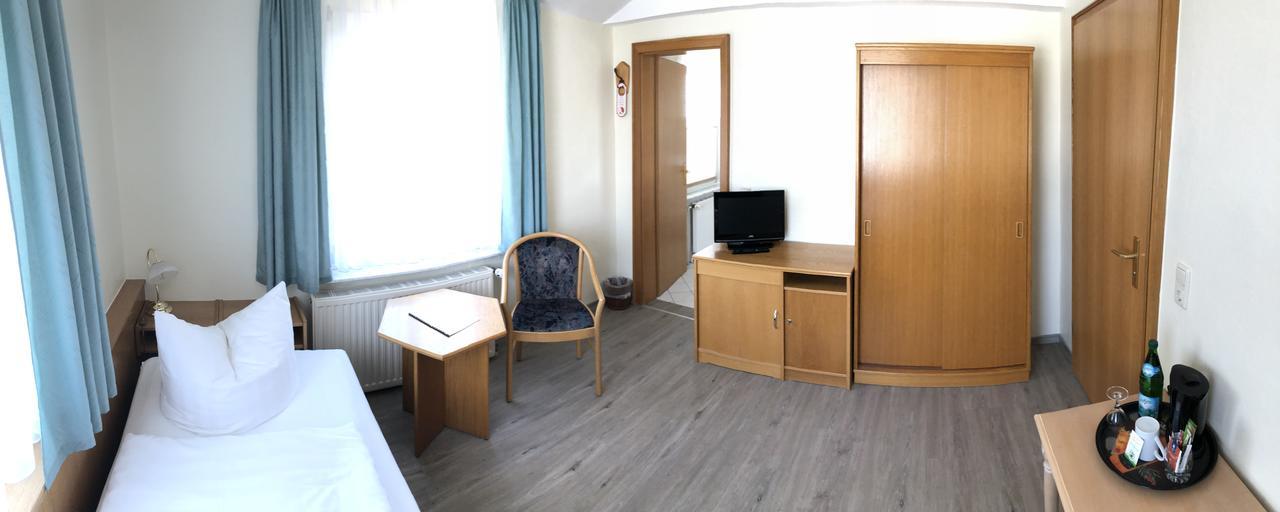 Kastanienhof Hotel Garni زينوويتز الغرفة الصورة